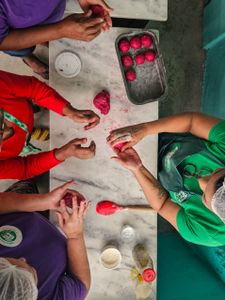 Rio de Janeiro/RJ - Ajude a criar a primeira padaria do Brasil com aproveitamento integral dos alimentos, sem origem animal e produzida por mulheres 40+.