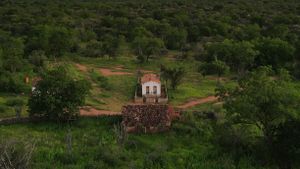 Crenças e Religião - Reconstrução da Igreja de Milu: Preservando Nossa História Para as Nossas Futuras Gerações.