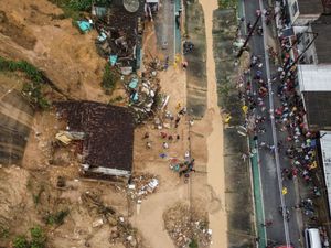 AJUDA AOS DESABRIGADOS PELO DESASTRE DAS CHUVAS DE RECIFE-PE imagem 6