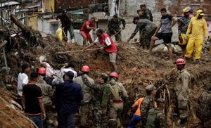AJUDA AOS DESABRIGADOS PELO DESASTRE DAS CHUVAS DE RECIFE-PE imagem 8