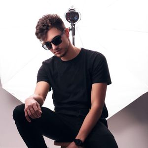 Curitiba/PR - Construindo uma Carreira de Sucesso: Apoie o Nico Rodrigues 