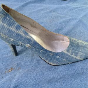 Nossos jeans meus joelhos  ossos sobre ossos - Nossos jeans meus joelhos ossos sobre ossos