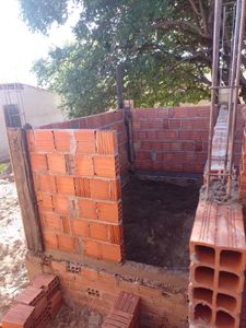 Vaquinha Online - Ajudar minha filha termino de sua casa