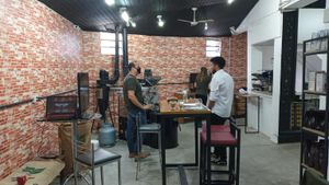 Empreendedorismo e Pequenos Negócios - INVISTA! beco.ffee - Espaço Criativo do Café