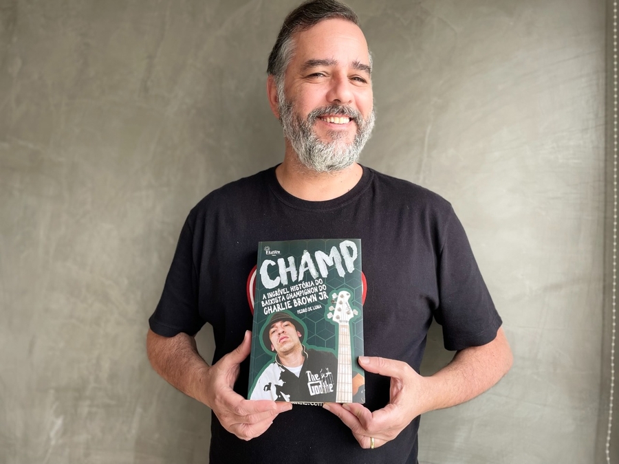 Livro "CHAMP: a incrível história do baixista Champignon do Charlie Brown Jr" Adquira Já!