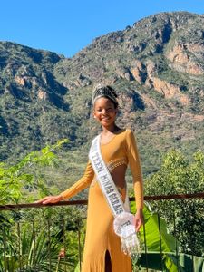 Vaquinha Online - "Rumo à Coroa Nacional: Apoie Debora de Souza, Miss Teen Minas Gerais, no Beauty World Brasil 2024!"