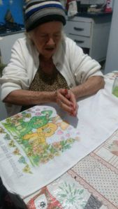 Pessoa idosa com serias dificuldades financeiras - Casal de idosos  com senhora cega sem familia passando por serias dificuldades financeiras e de saude.