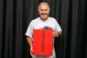 Pré-venda Coletiva - Table book ZICO, 70 ANOS - Últimos exemplares