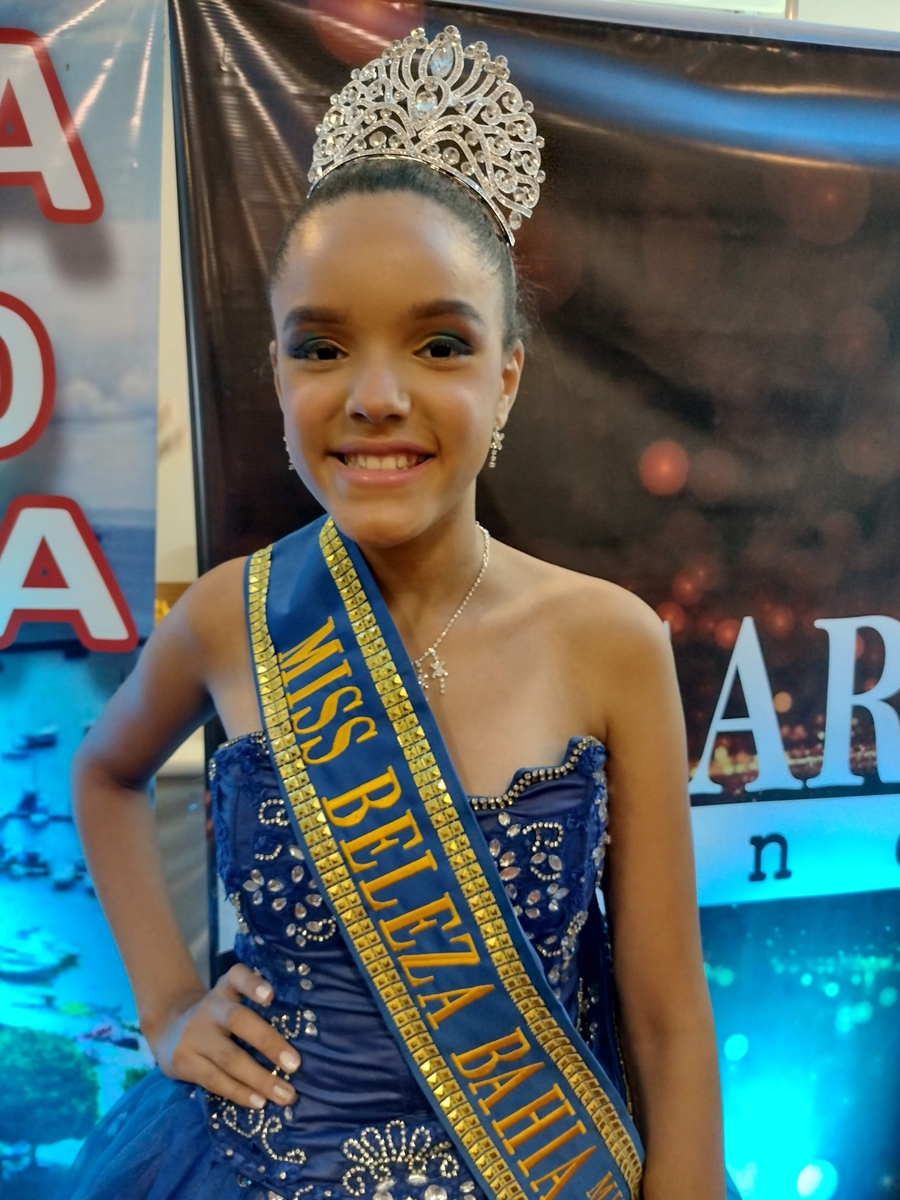 Vaquinha Online - Ajude a Miss Yasmin Silva ir para São Paulo participar da final do miss Regional 