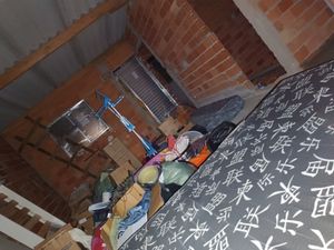 Causas e Comunidade - Me ajudar a rebocar e colocar o muro da minha casa 