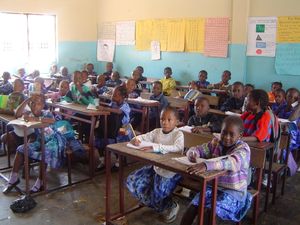 Causas e Comunidade - Transformando o Futuro: Campanha pela Educação e Oportunidades para Crianças da Periferia