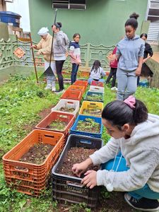 Causas e Comunidade - Geladeira para nossa associação