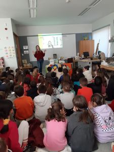 Livro infantil para promover a inclusão. Inspirado em factos reais. imagem 10