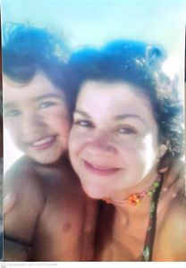 Livro infantil "Sapatinhos novos"