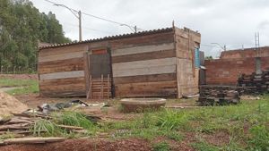 Vaquinha Online - A Casa do Mestre: Ajudando quem sempre construiu para os outros.