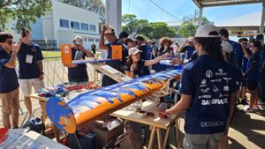  Ajude a Burning Goose a voar cada vez mais alto! - Encerrada