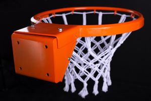 Basquete VM - Aros de basquete retráteis e sustentação das tabelas de basquete