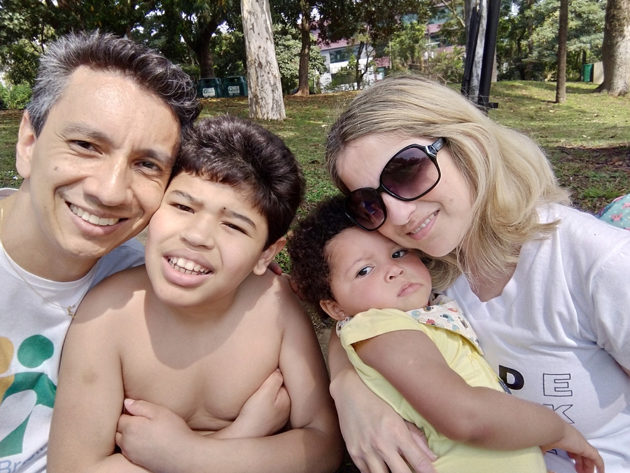Causas e Comunidade - Adoção Brasil: Apoio à famílias em processo de adoção