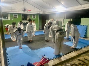 Caridade e Filantropia - A sua ajuda é MUITO importante, para que juntos possamos manter as nossas crianças e adolescentes longe das drogas!