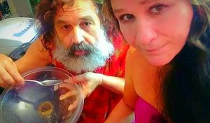 SOS AOS ARTISTAS DE RUA EDU PLANCHÊZ E CATARINA CRYSTAL imagem 6