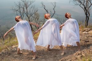 A Cia de Dança do Pantanal precisa ir para Paris!