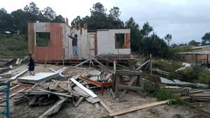 Ajuda para terminar casa de minha sobrinha 