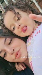 Estou aqui hoje para fazer um apelo. Estou desempregada e preciso de ajuda em casa pois estamos passando por algumas necessidades e estou fazendo essa vaquinha para que eu possa comprar alimento e mistura para nós aceito qualquer valor. Pois nunca precisei disso mais nesses momentos de crise não há outro caminho a não ser fazer uma vaquinha