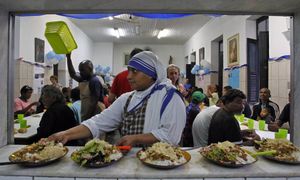 Conserto e recuperação do prédio onde as Irmãs atendem Moradores de Rua.