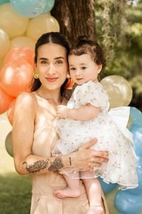 Luana Free