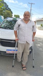 PRÓTESE PARA O TAXISTA MANCUSO