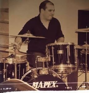 Uma bateria para o querido amigo Carlos Júnior!