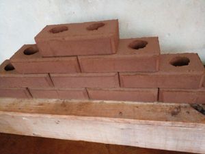 Pequeno negócio tijolos ecologico.