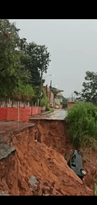 Ajude o Patrick , motorista de aplicativo pai de família, que teve sua ferramenta de trabalho tragado por uma cratera, e está sem condições de poder trabalhar já que seu veículo está impossibilitado de rodar, ele não tem condições de arcar com o concerto do mesmo e precisa da sua ajuda neste momento. 