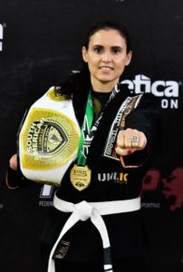 Colabore com a Atleta Fabi Felina!