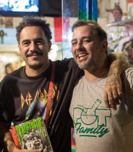 Pré-venda EXCLUSIVA: 2ª edição atualizada da biografia "Planet Hemp mantenha o respeito"