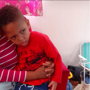 Ajuda para arrecadar dinheiro para comprar uma cadeira de rodas para Richard (5 anos)