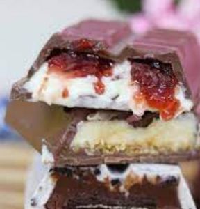 me ajude a abrir minha lojinha de doces recheados por favor