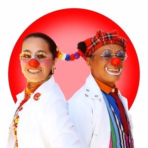 EI!VOCÊ, DAR UM PRESENTE ,AÍ - Dar presente é ficar presente nesta causa