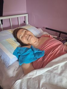 Compra de uma cadeira de rodas e um ar condicionado