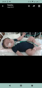 Ajudante a liah a comprar insumos hospitalar