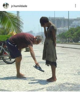 "Solidariedade em Ação: Juntos por um Mundo Melhor"