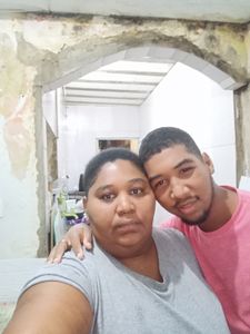 Andressa e João pede ajuda para reforma sua casa.