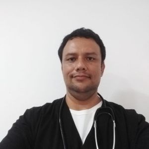 ajuda para pagar semestre Universidade de medicina