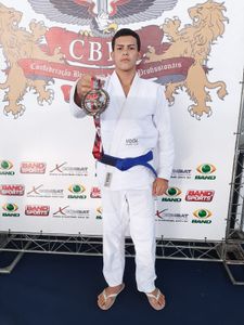 Ajude os atletas sonhadores