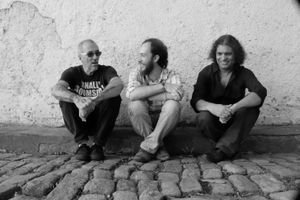 Mini-tour Europa 2024 - Caravela Escarlate - prog rock BR além das fronteiras