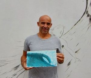 Ajude a realizar uma exposição surfart