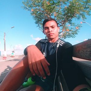 Ajude meu sonho de tentar ser um atleta e poder participar de competições no atletismo.