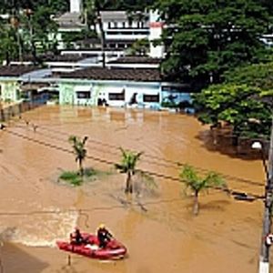 AJUDA PARA UM PROJETO URGENTE.