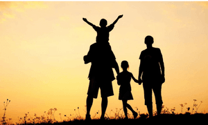 "Faça parte da minha aventura mágica: financie a viagem de minha família para a Disney"