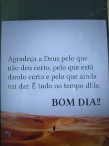 Me ajuda a pagar o aluguel e comprar mantimentos 